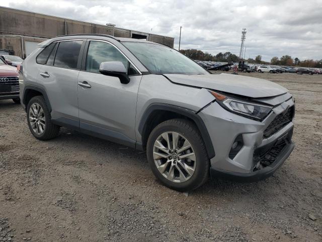 Photo 3 VIN: 2T3A1RFVXKW048418 - TOYOTA RAV4 XLE P 