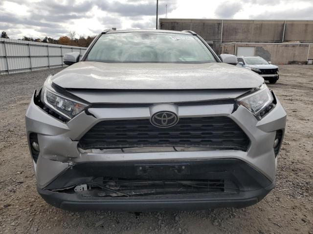 Photo 4 VIN: 2T3A1RFVXKW048418 - TOYOTA RAV4 XLE P 