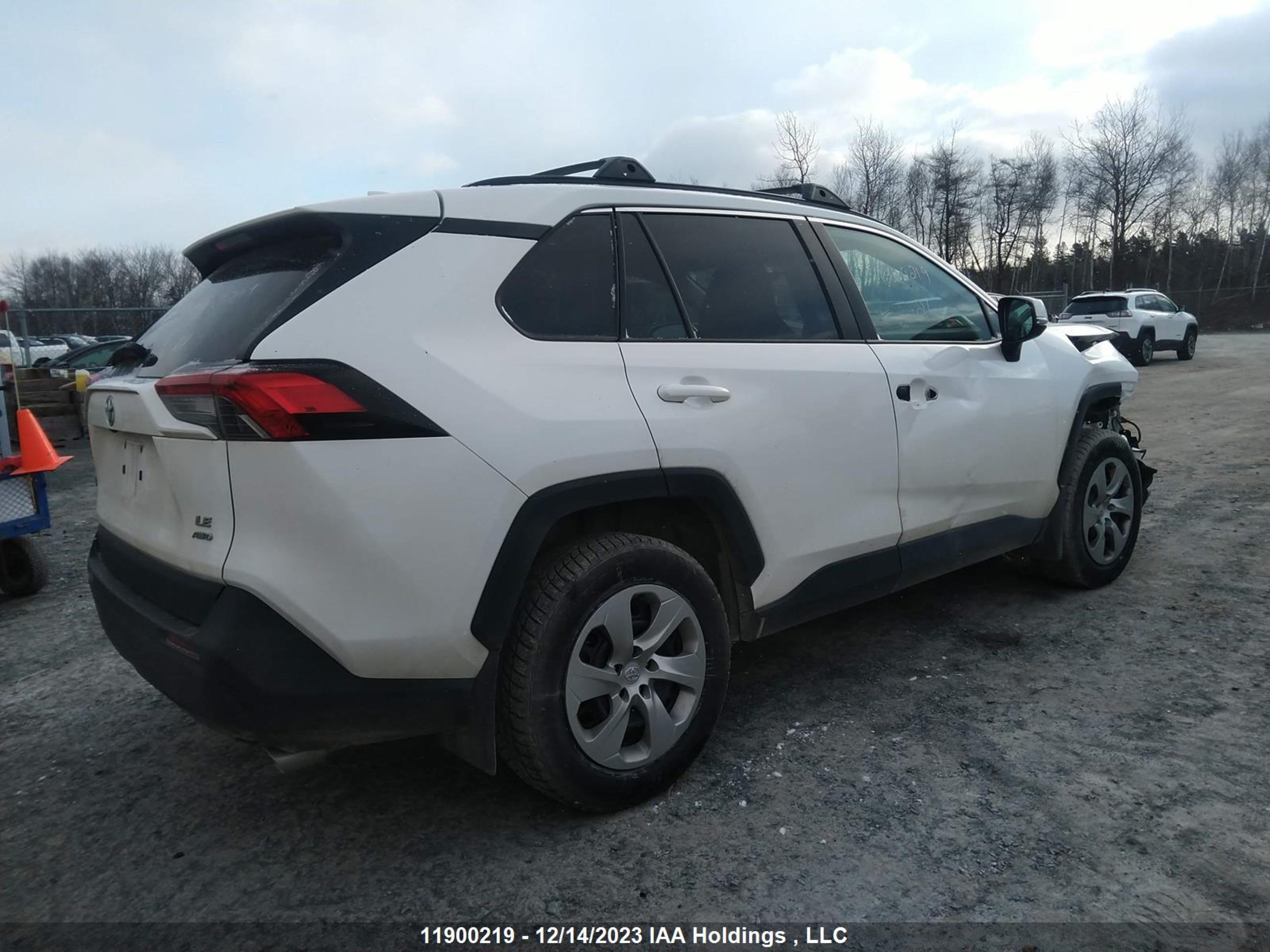 Photo 3 VIN: 2T3B1RFV9MC181079 - TOYOTA RAV 4 