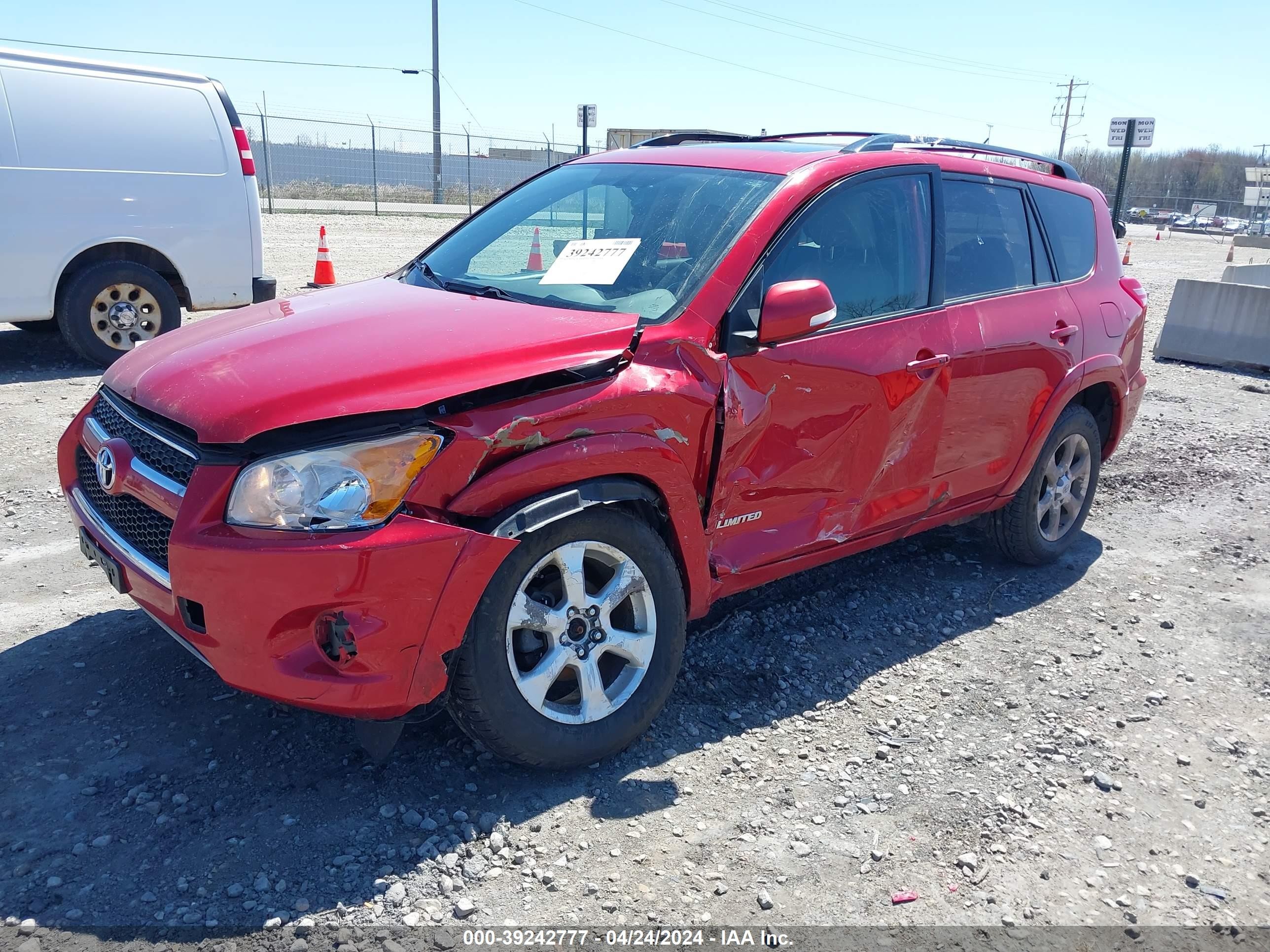 Photo 1 VIN: 2T3BF31V29W005793 - TOYOTA RAV 4 