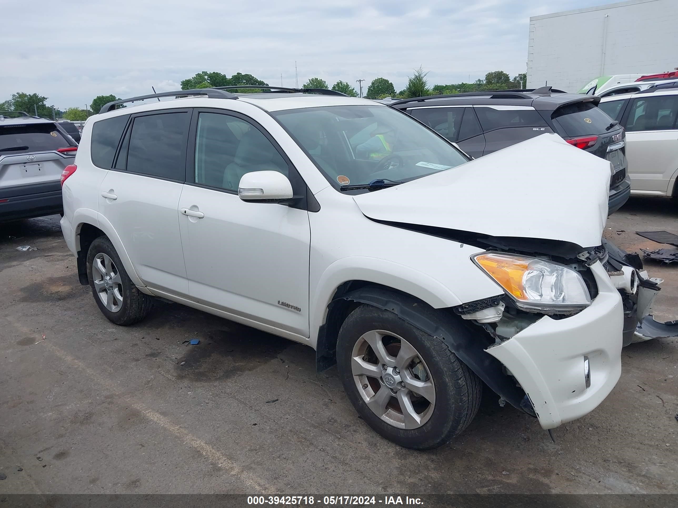 Photo 12 VIN: 2T3BF31V69W012794 - TOYOTA RAV 4 