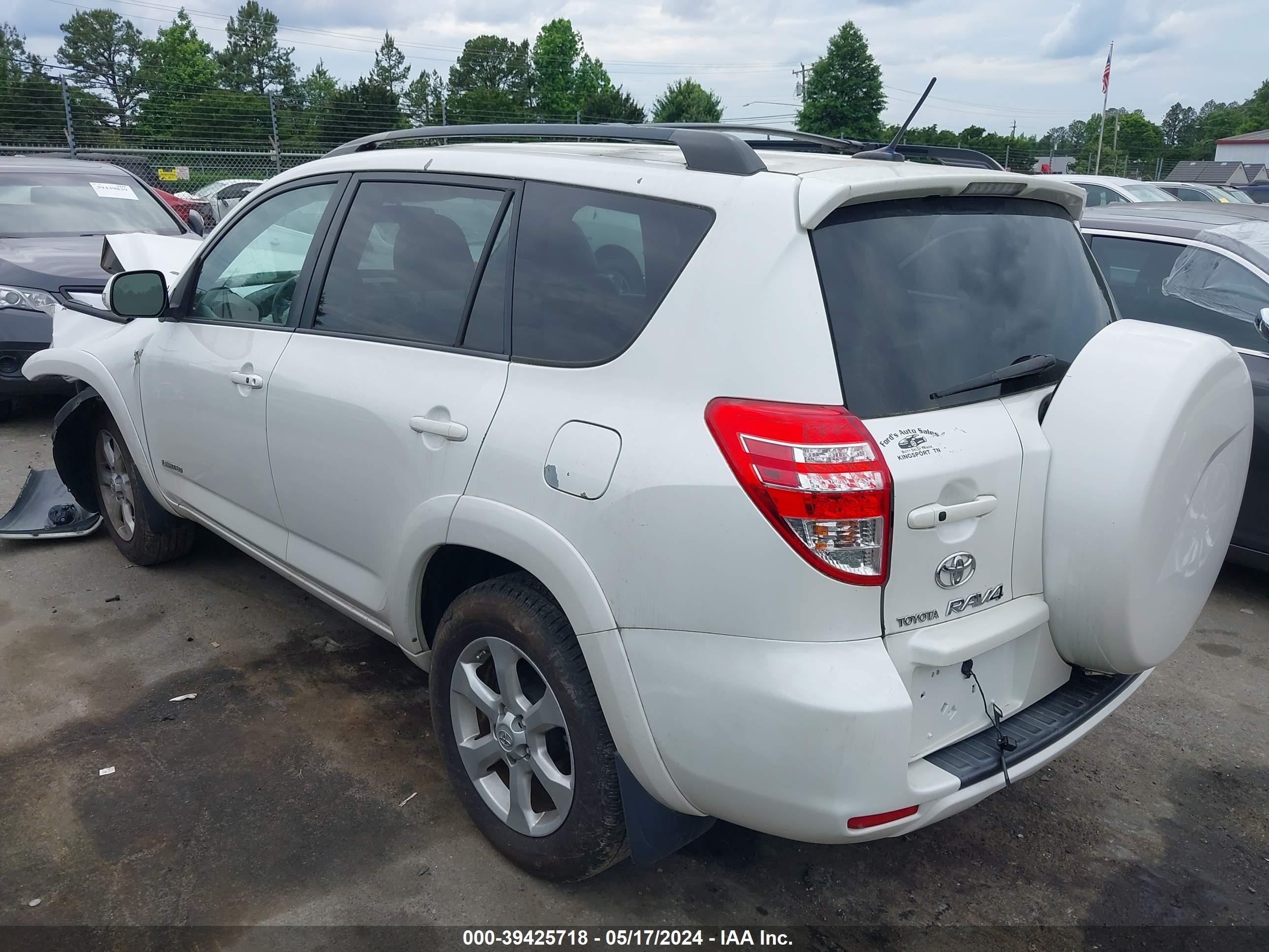 Photo 13 VIN: 2T3BF31V69W012794 - TOYOTA RAV 4 