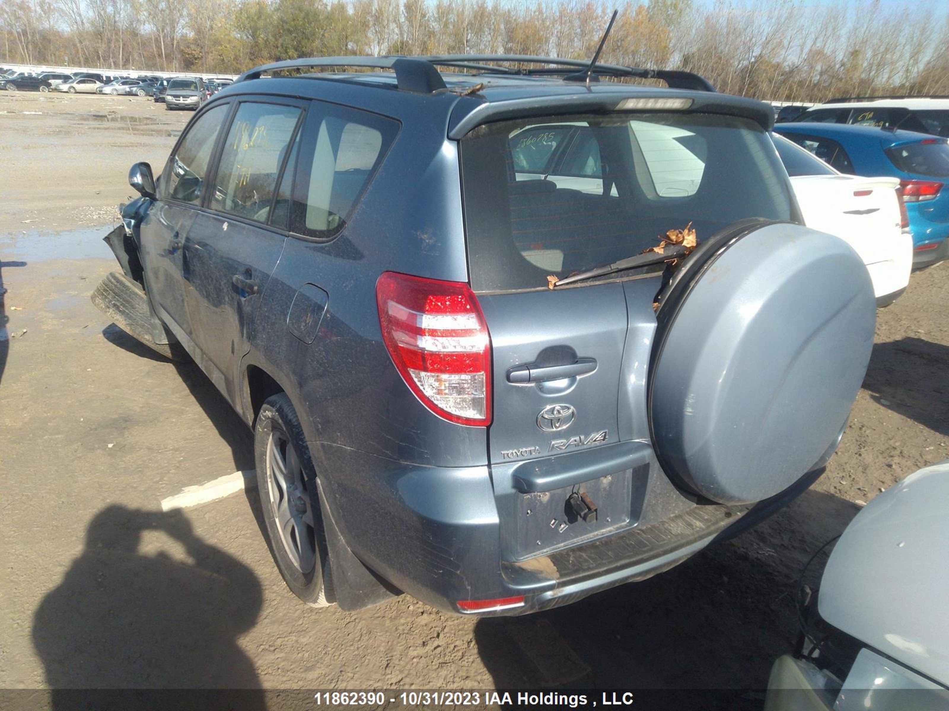 Photo 2 VIN: 2T3BF33V39W009851 - TOYOTA RAV 4 