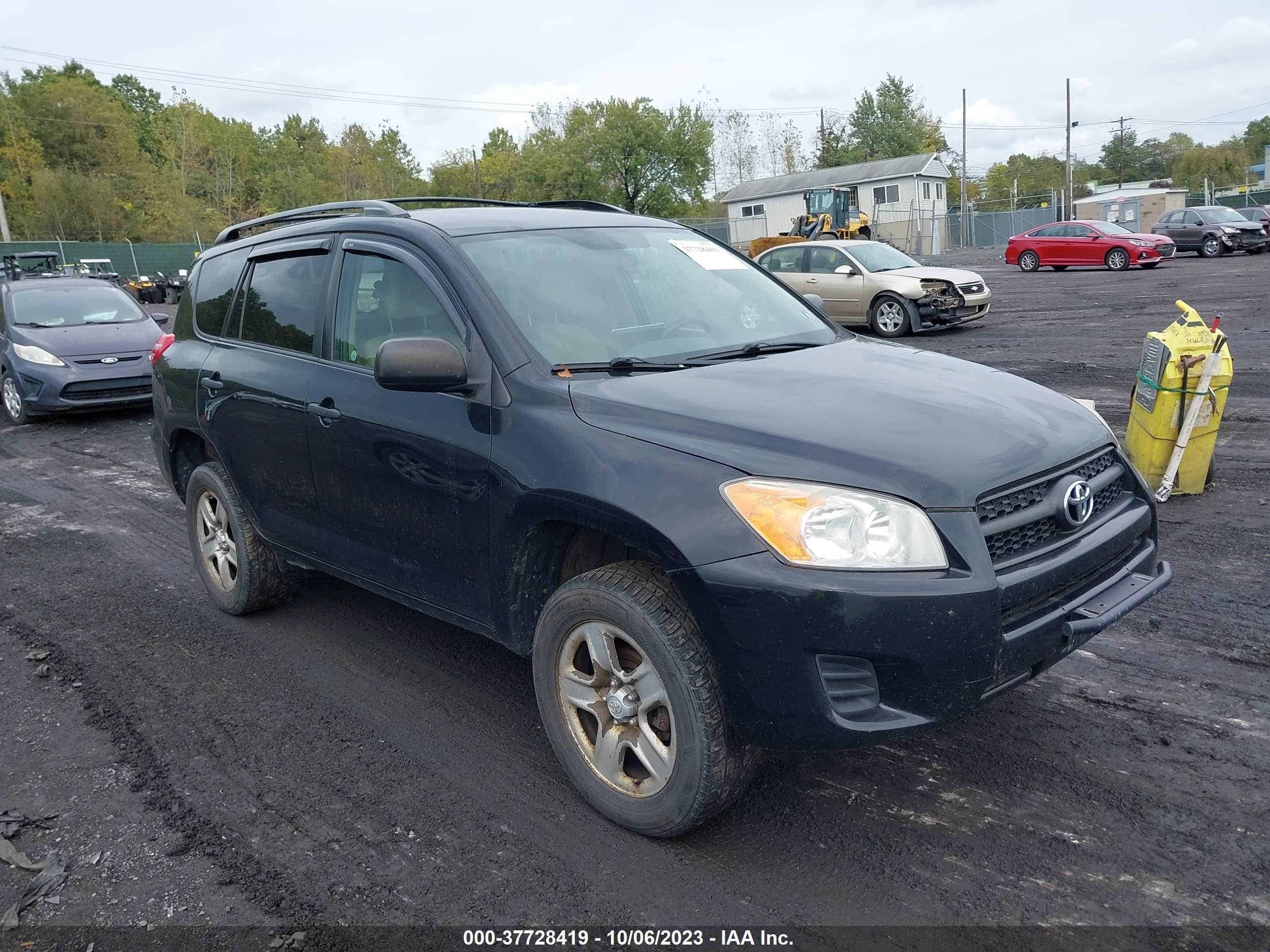 Photo 0 VIN: 2T3BF33V49W012032 - TOYOTA RAV 4 