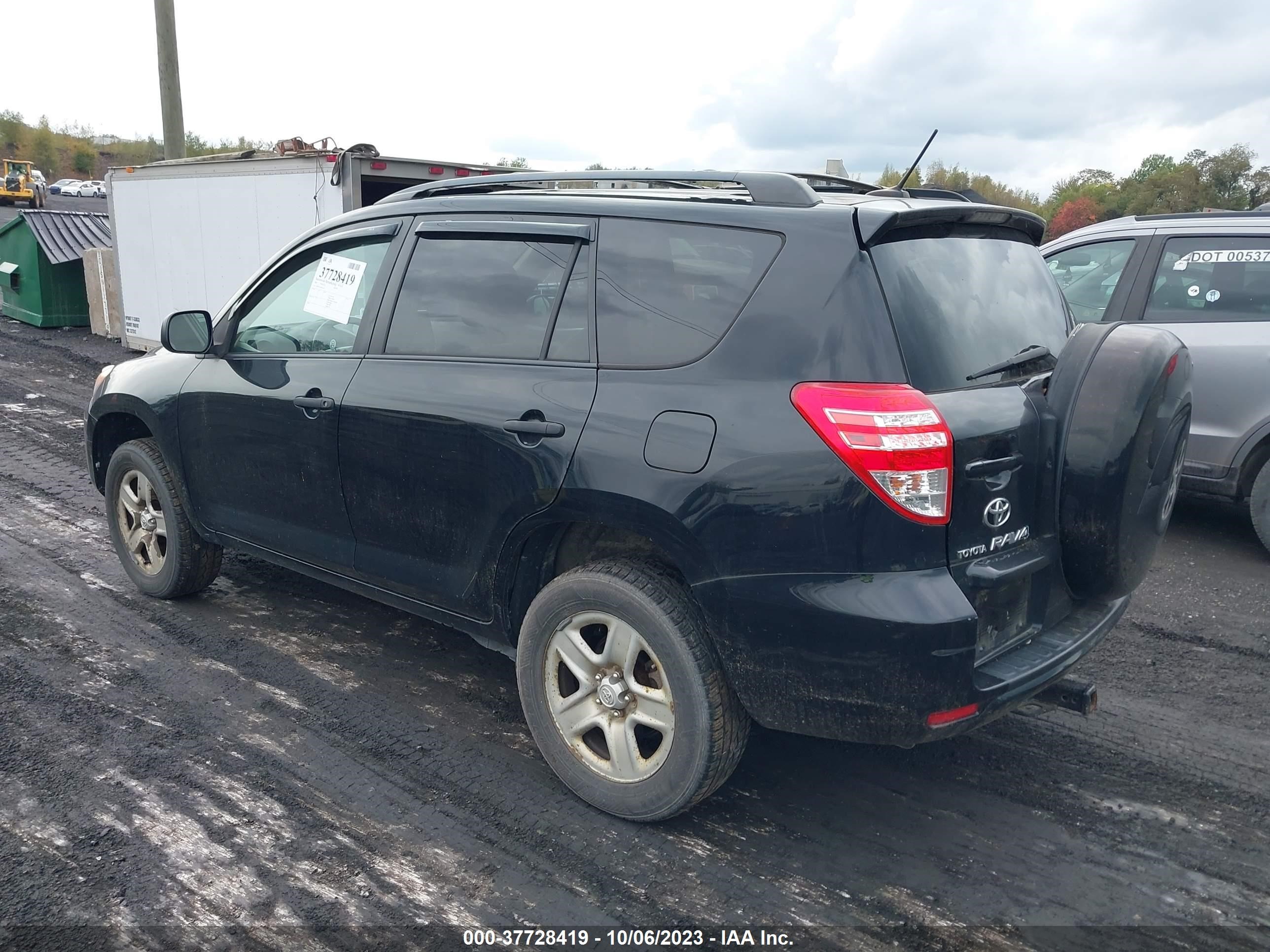 Photo 2 VIN: 2T3BF33V49W012032 - TOYOTA RAV 4 