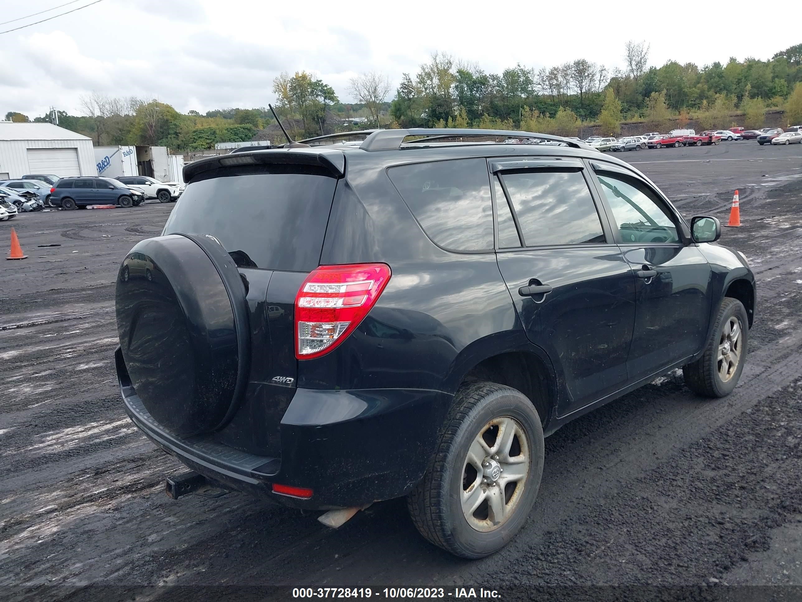 Photo 3 VIN: 2T3BF33V49W012032 - TOYOTA RAV 4 