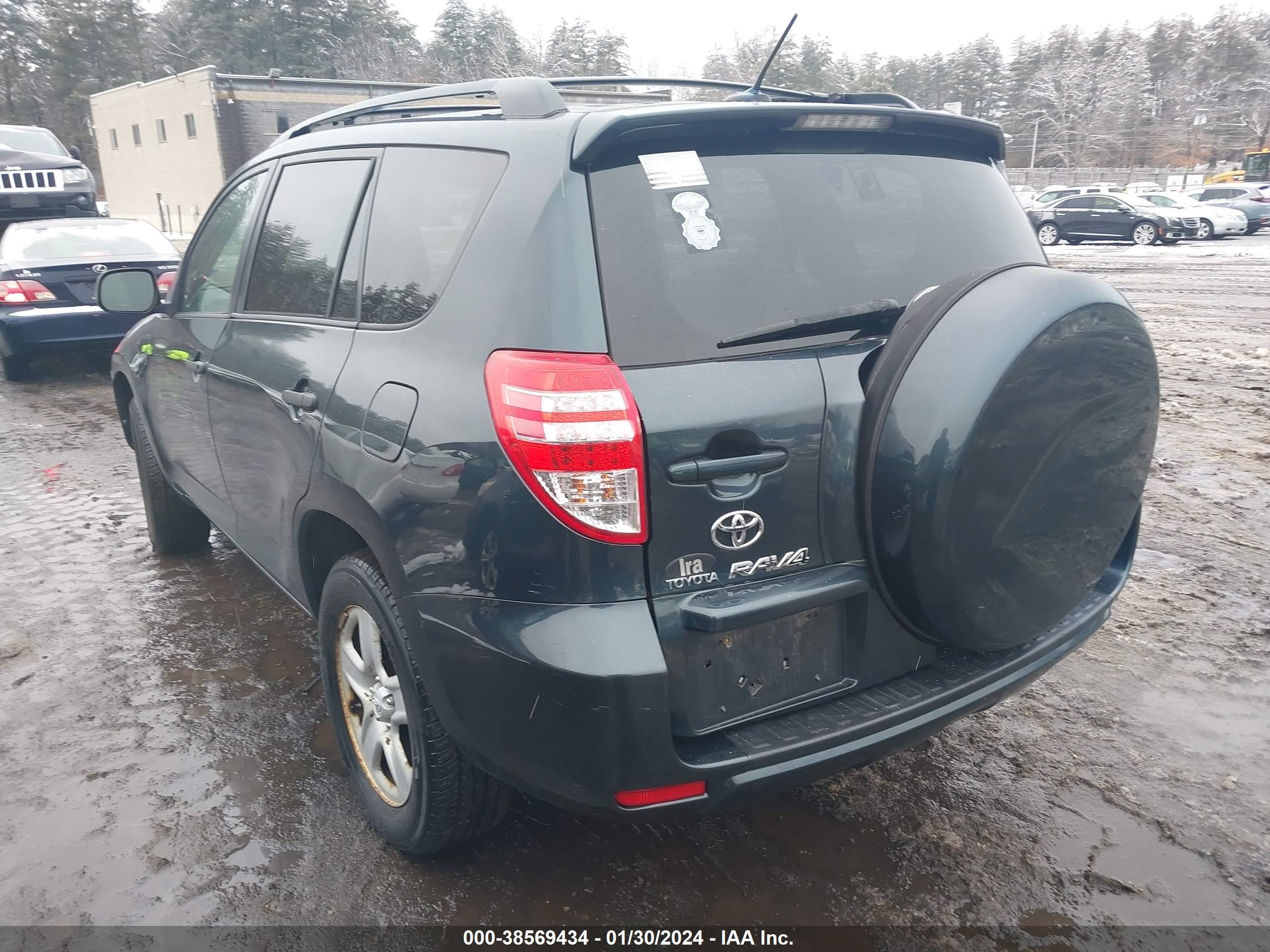 Photo 2 VIN: 2T3BF33V79W013319 - TOYOTA RAV 4 