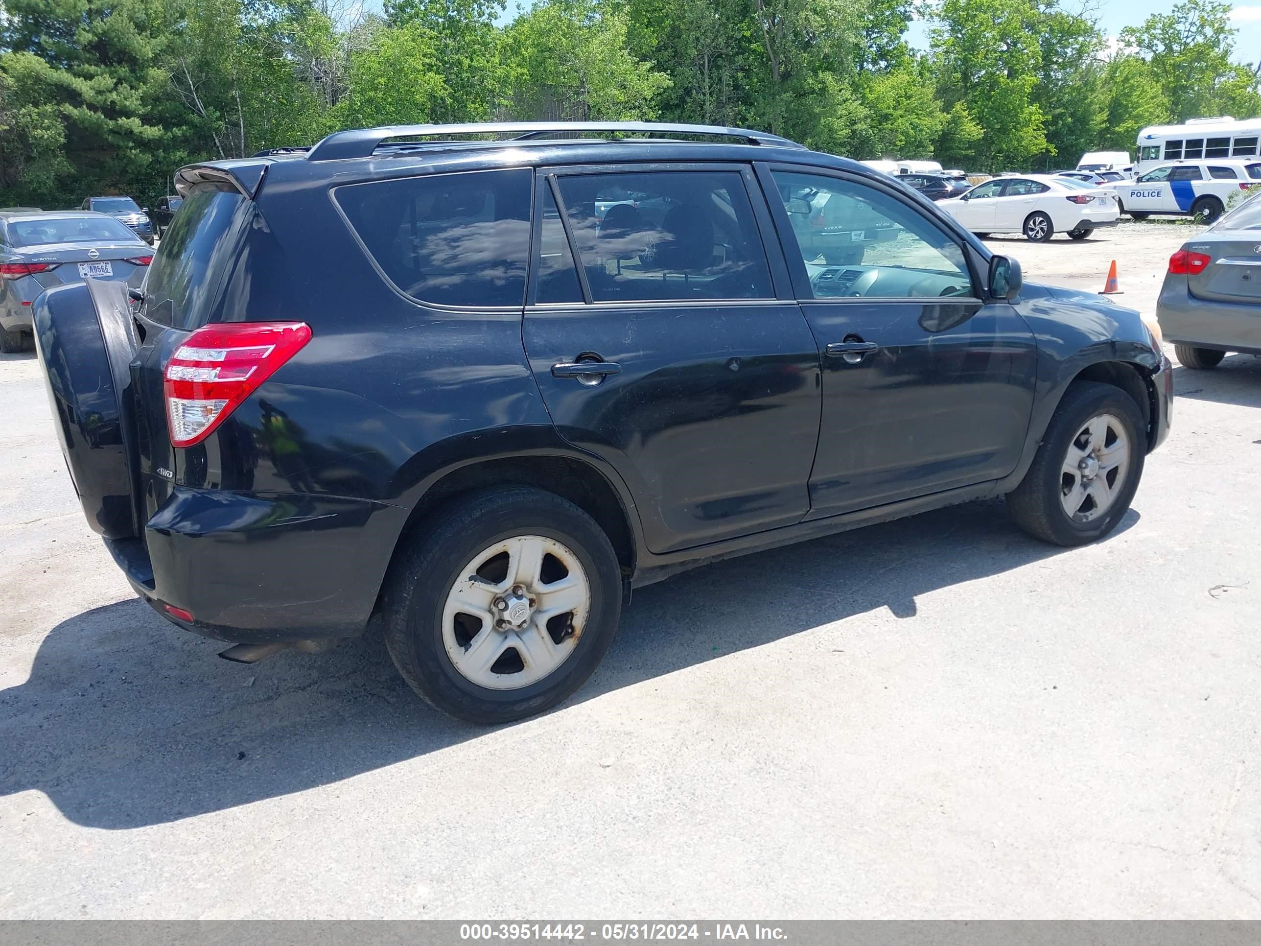 Photo 3 VIN: 2T3BF33V99W009921 - TOYOTA RAV 4 