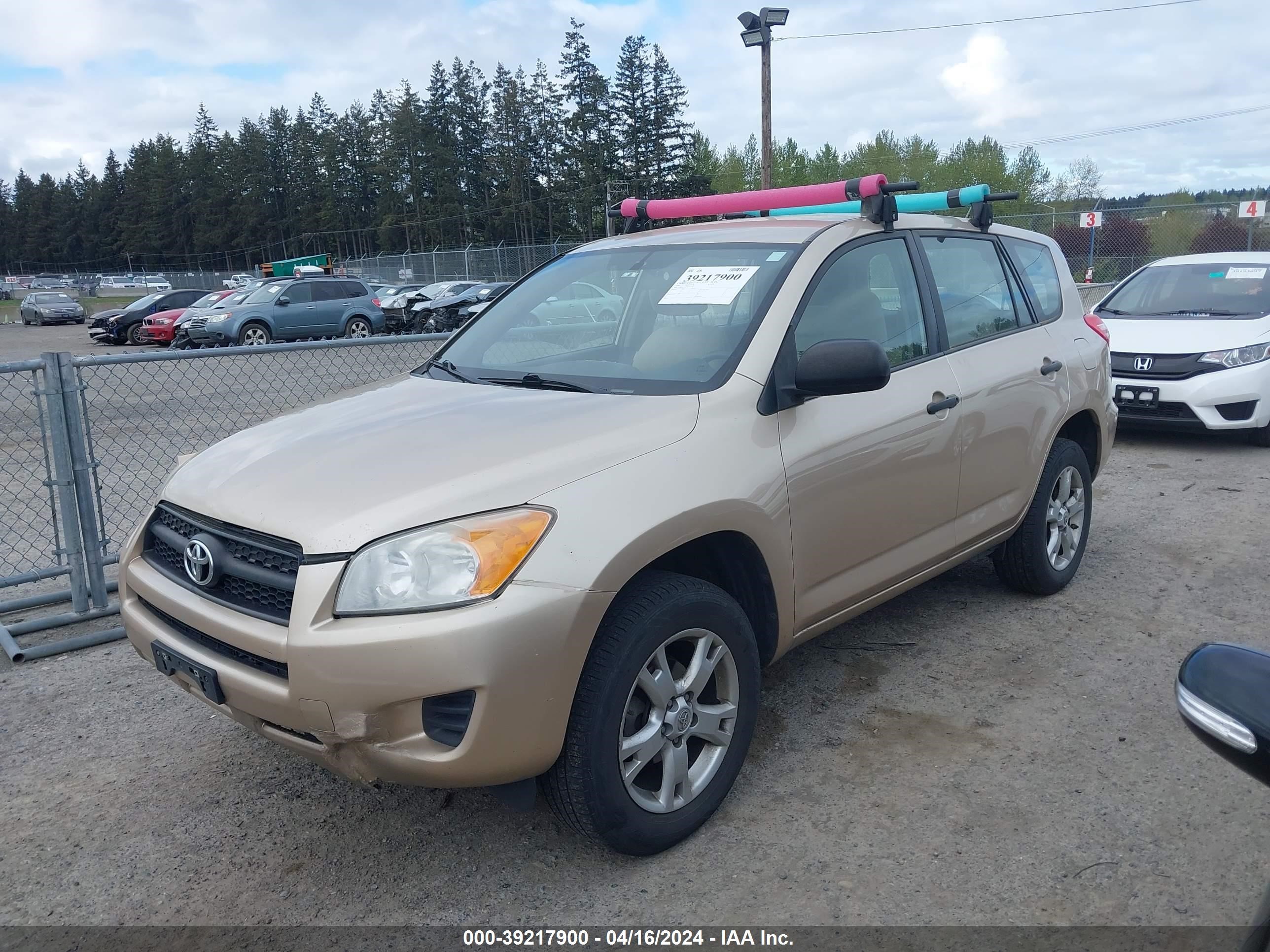 Photo 1 VIN: 2T3BF33VX9W013878 - TOYOTA RAV 4 