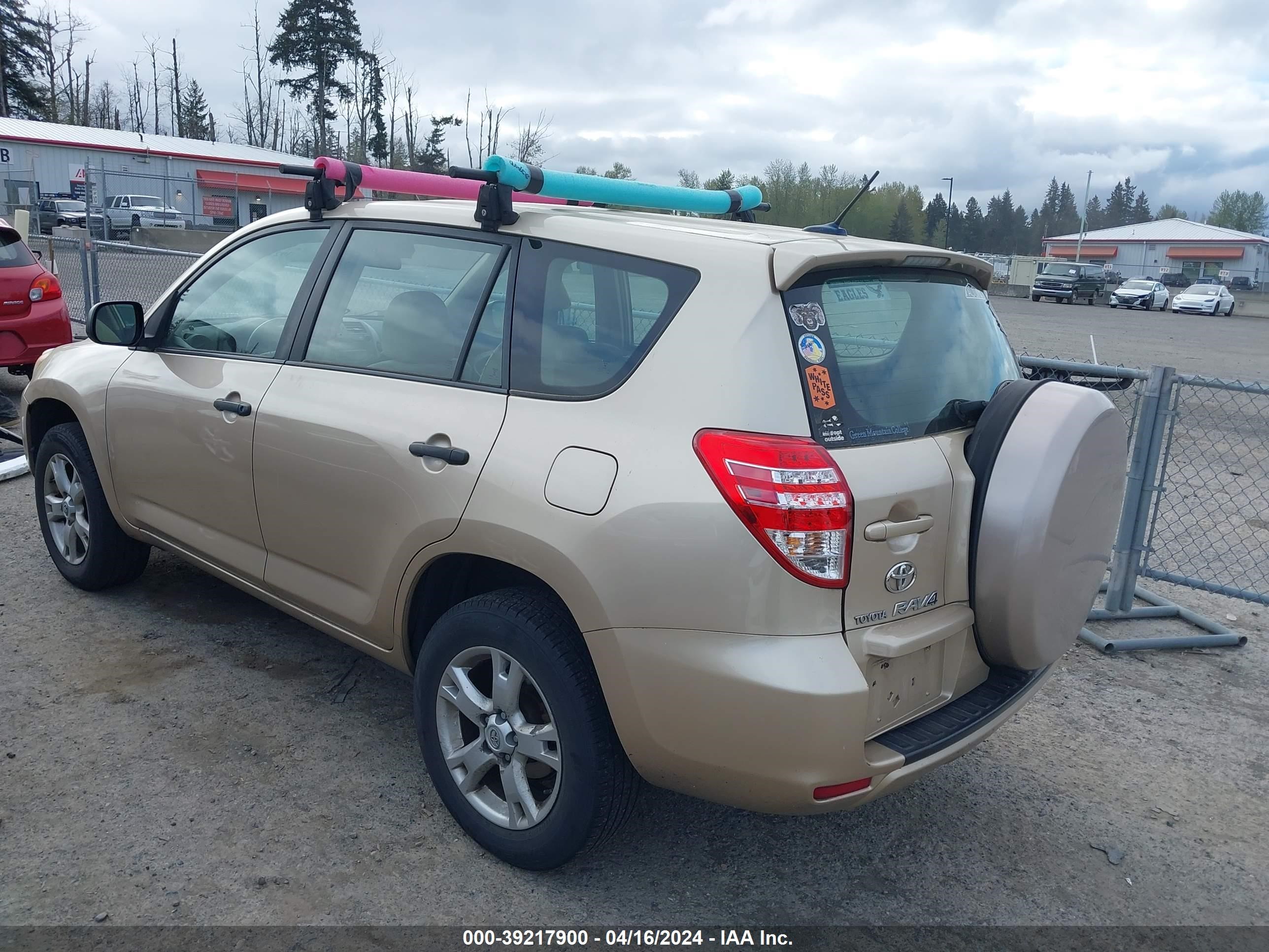 Photo 2 VIN: 2T3BF33VX9W013878 - TOYOTA RAV 4 