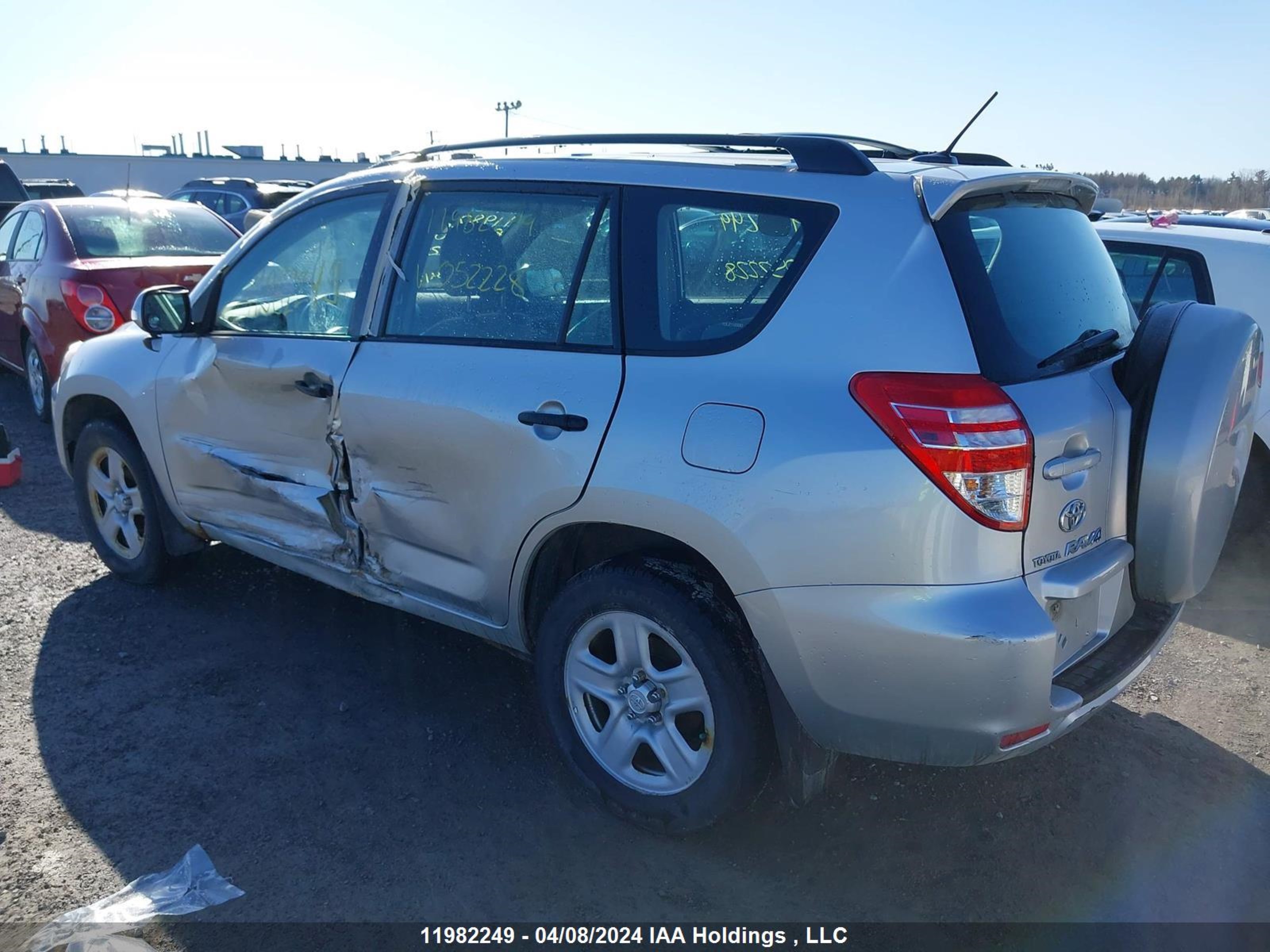 Photo 2 VIN: 2T3BF4DV0AW052228 - TOYOTA RAV 4 