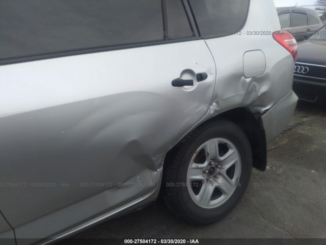 Photo 5 VIN: 2T3BF4DV0BW095940 - TOYOTA RAV4 