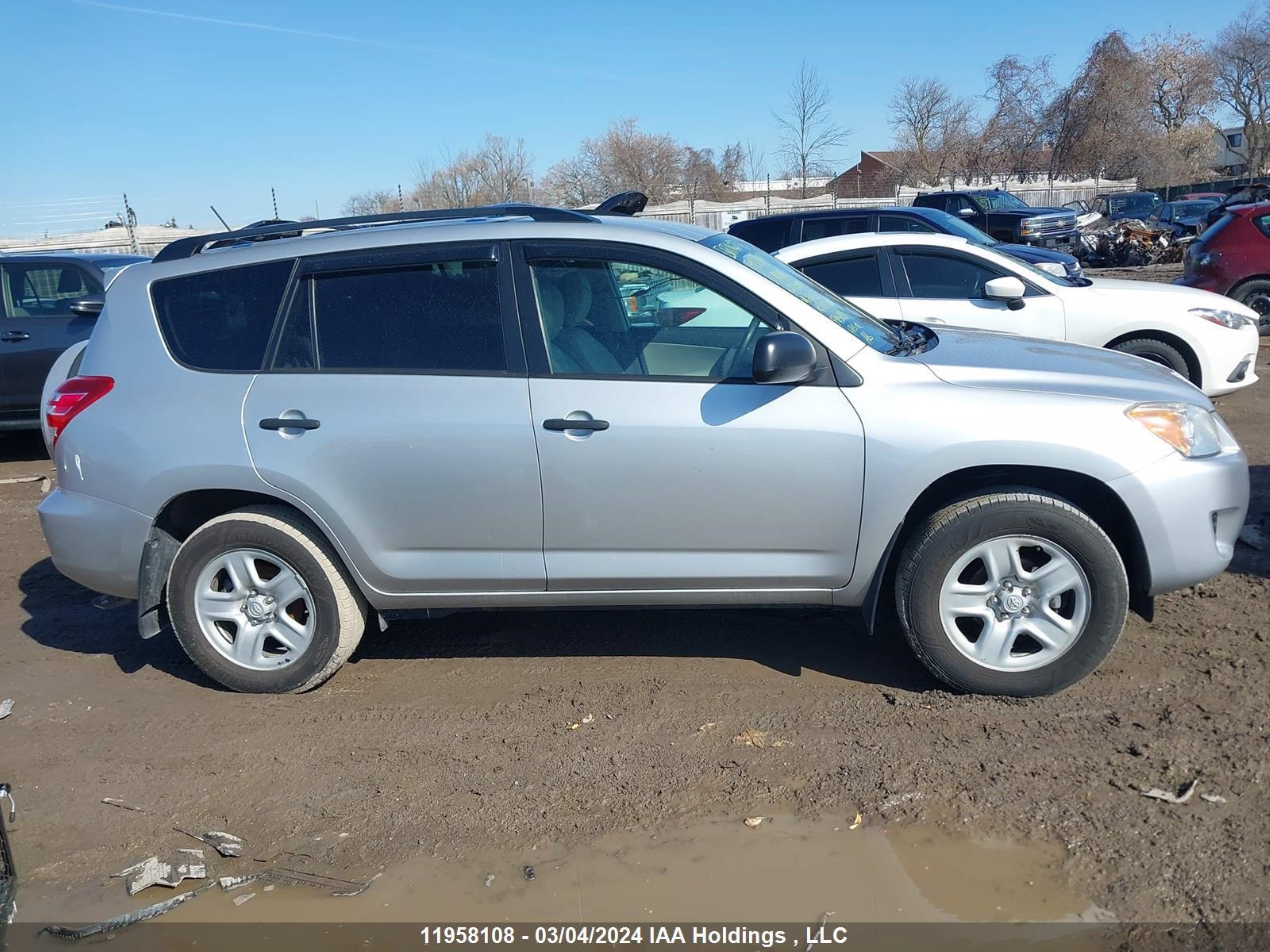 Photo 12 VIN: 2T3BF4DV0BW132291 - TOYOTA RAV 4 