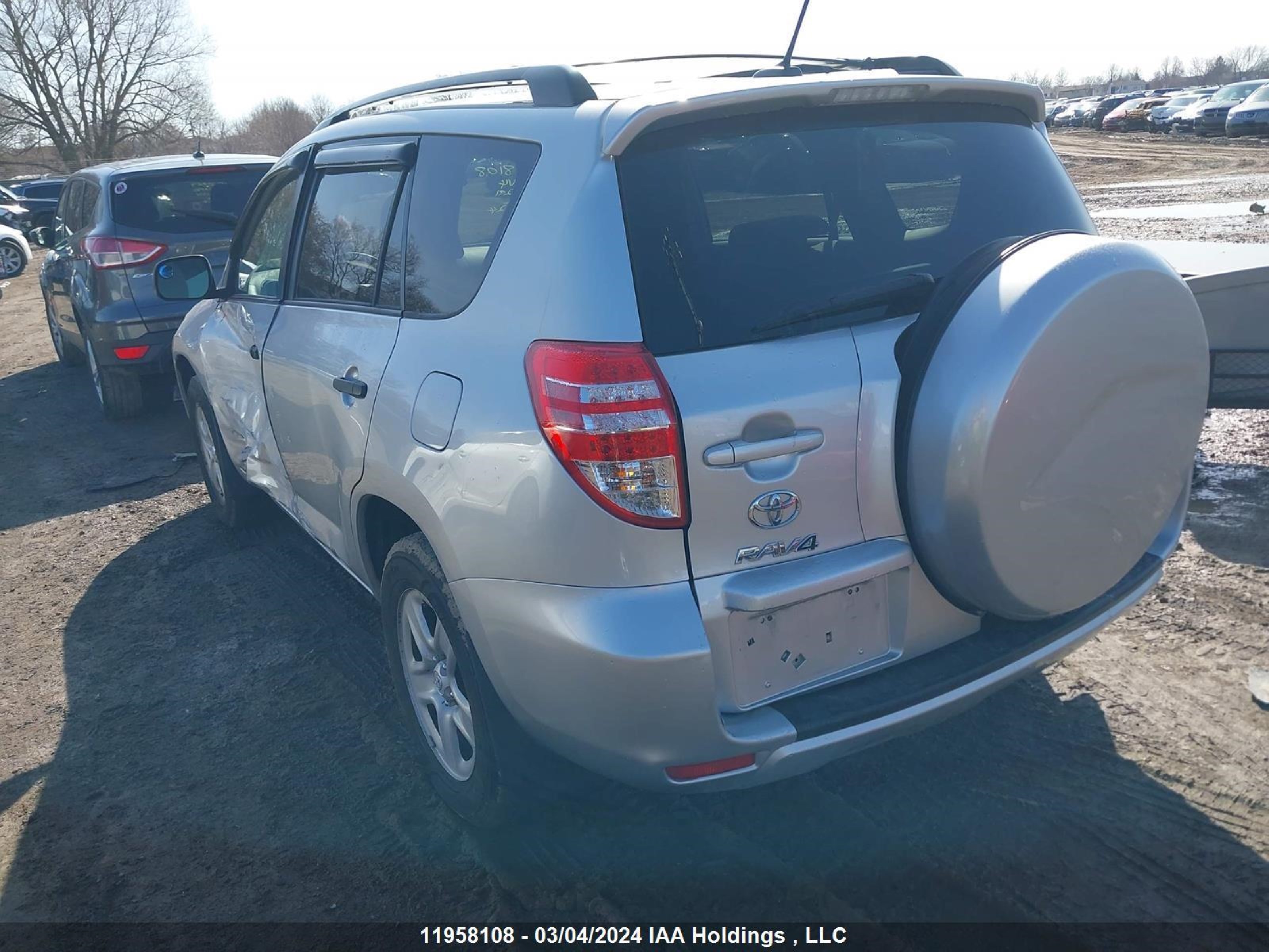 Photo 2 VIN: 2T3BF4DV0BW132291 - TOYOTA RAV 4 