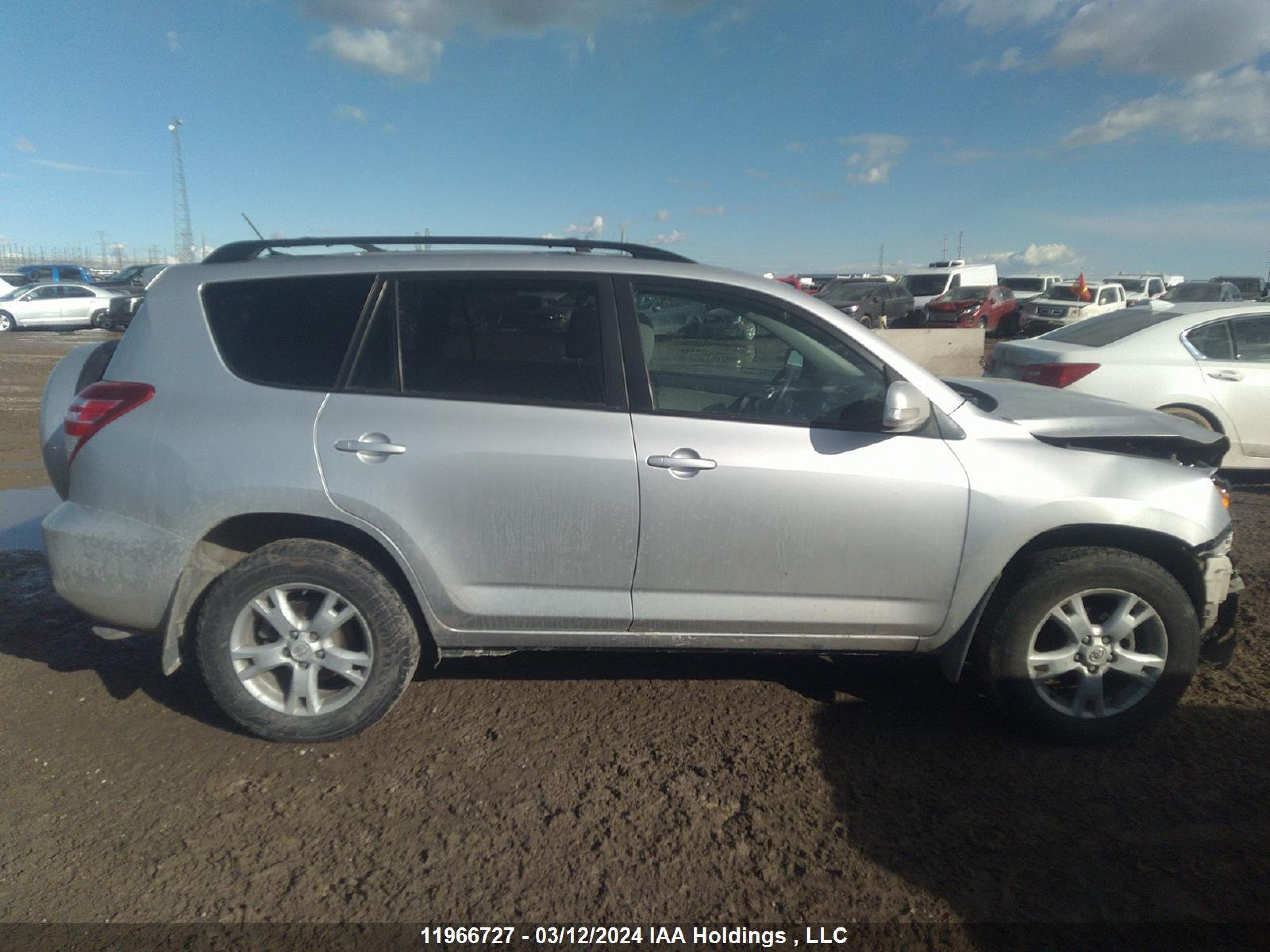 Photo 13 VIN: 2T3BF4DV0BW157210 - TOYOTA RAV 4 