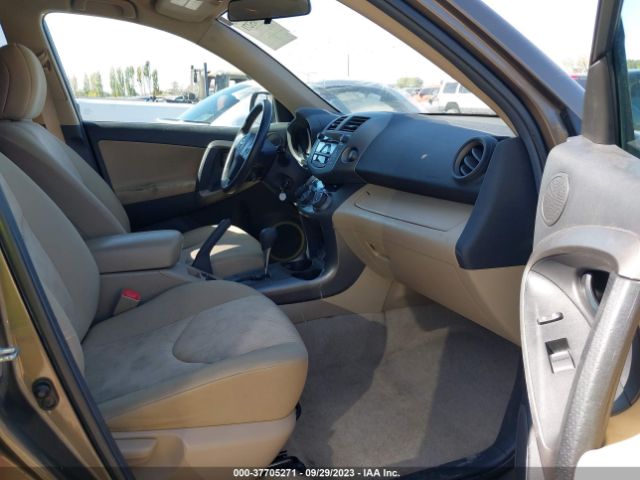 Photo 4 VIN: 2T3BF4DV0BW163623 - TOYOTA RAV4 