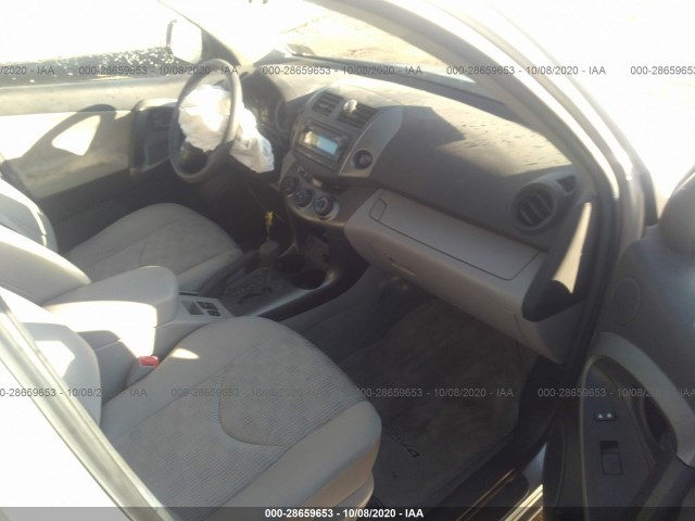 Photo 4 VIN: 2T3BF4DV0CW181492 - TOYOTA RAV4 