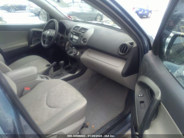 Photo 4 VIN: 2T3BF4DV1AW040427 - TOYOTA RAV4 