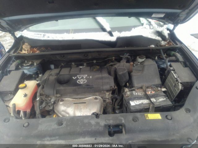 Photo 9 VIN: 2T3BF4DV1AW040427 - TOYOTA RAV4 