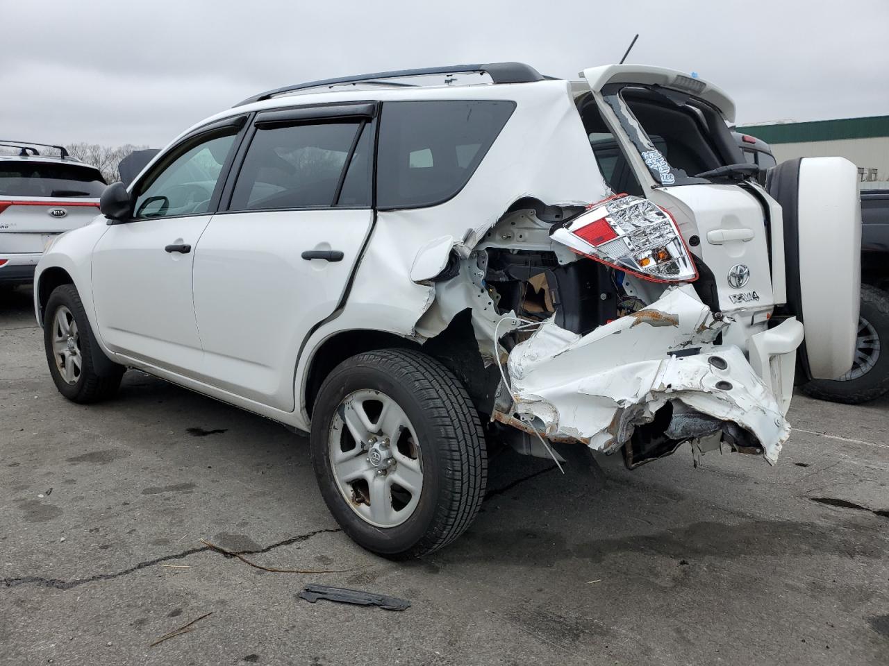 Photo 1 VIN: 2T3BF4DV1BW103723 - TOYOTA RAV 4 