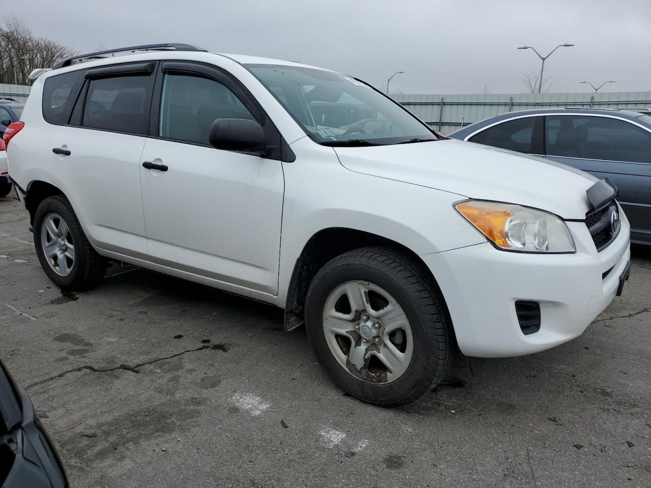 Photo 3 VIN: 2T3BF4DV1BW103723 - TOYOTA RAV 4 