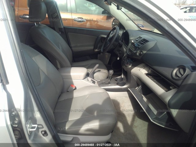 Photo 4 VIN: 2T3BF4DV1BW122420 - TOYOTA RAV4 