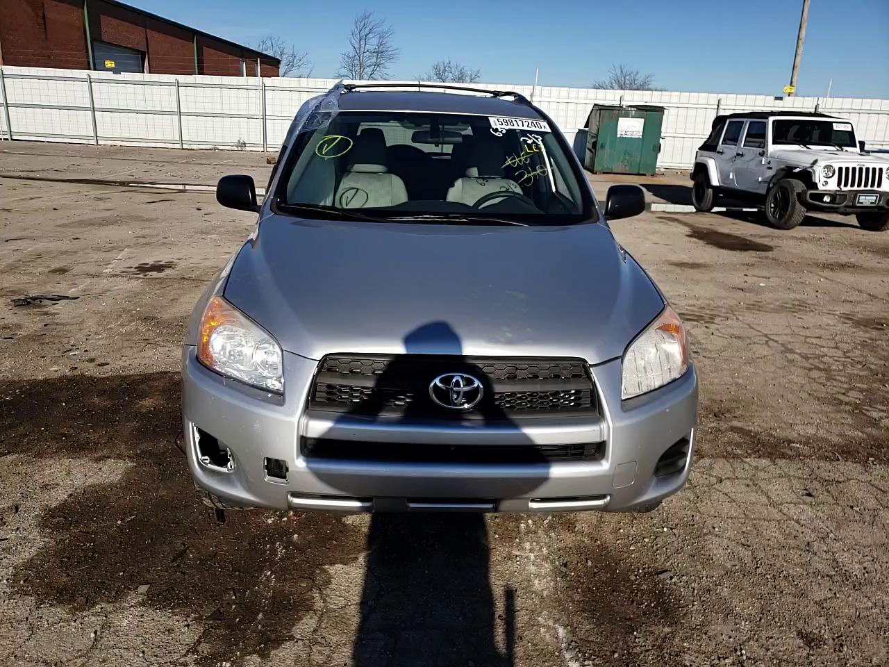 Photo 10 VIN: 2T3BF4DV1BW166322 - TOYOTA RAV4 