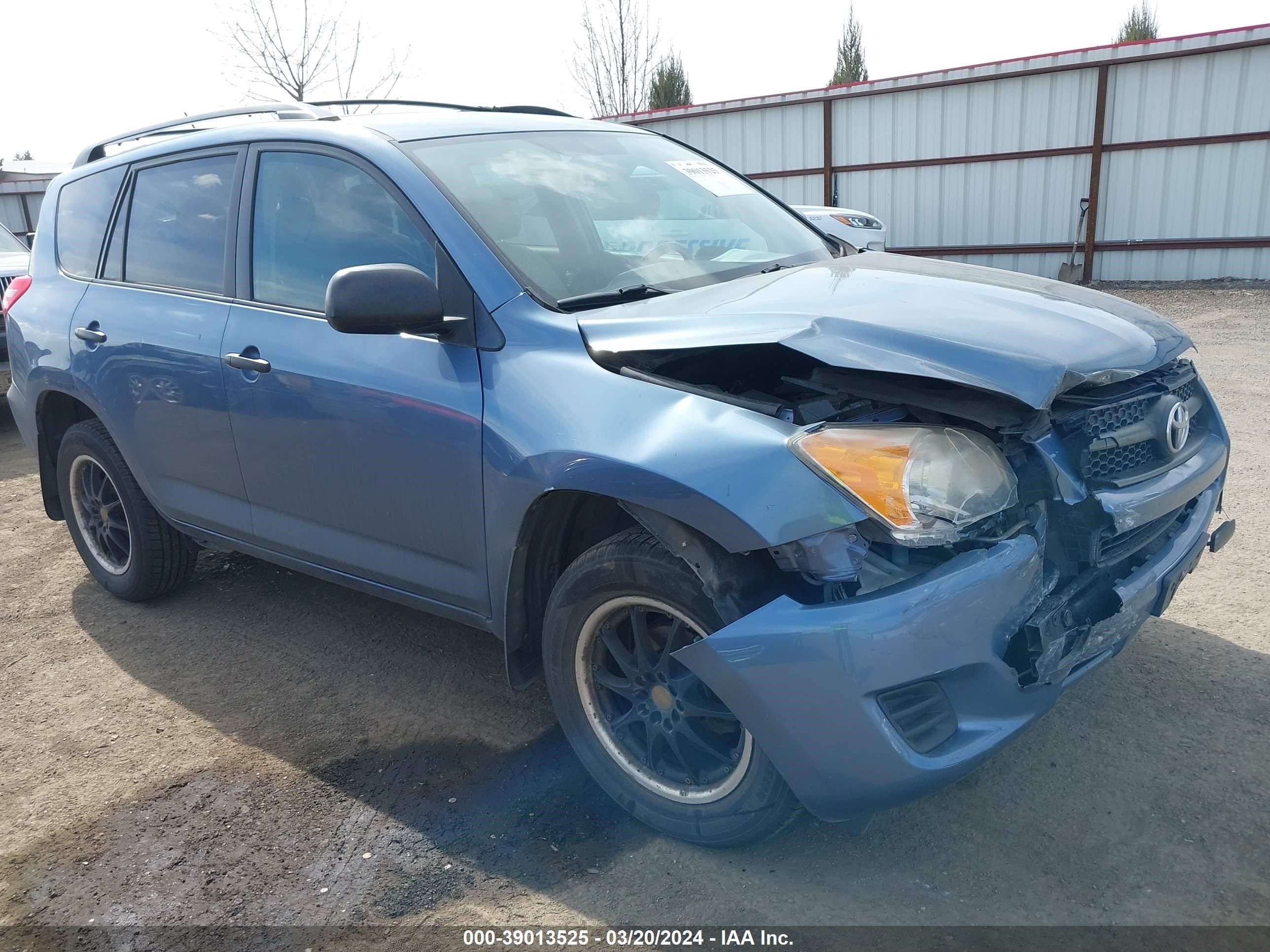 Photo 0 VIN: 2T3BF4DV1BW169933 - TOYOTA RAV 4 