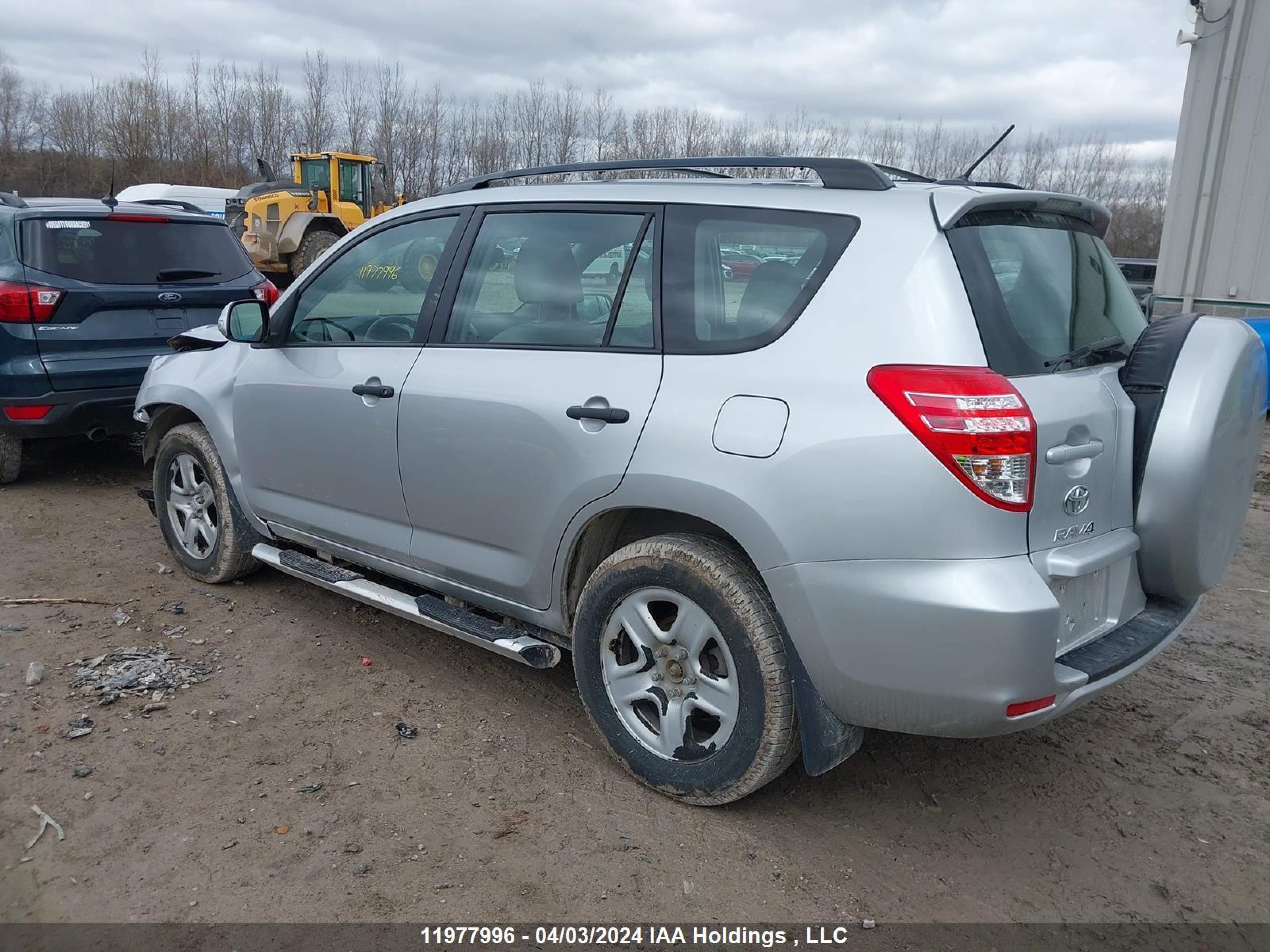 Photo 2 VIN: 2T3BF4DV1BW175490 - TOYOTA RAV 4 