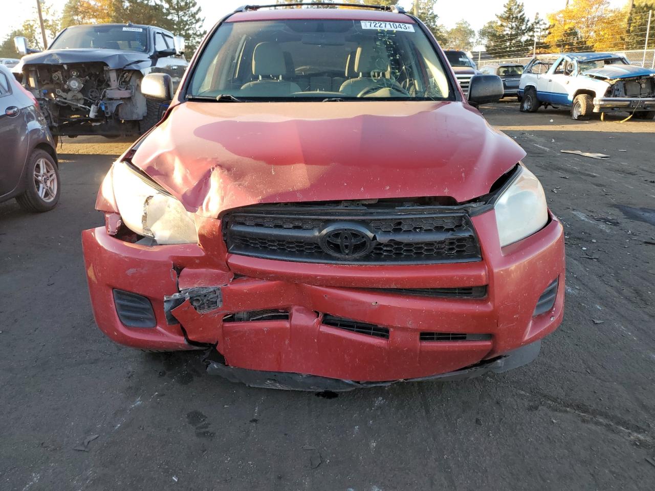 Photo 4 VIN: 2T3BF4DV1CW185793 - TOYOTA RAV 4 