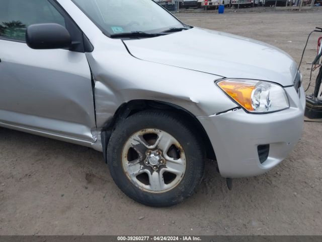 Photo 5 VIN: 2T3BF4DV1CW203676 - TOYOTA RAV4 