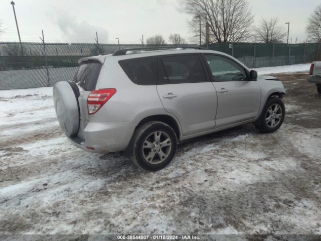 Photo 3 VIN: 2T3BF4DV1CW264560 - TOYOTA RAV4 