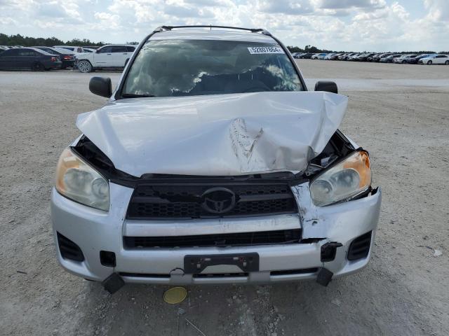 Photo 4 VIN: 2T3BF4DV2AW070813 - TOYOTA RAV4 