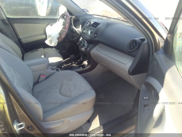 Photo 4 VIN: 2T3BF4DV2CW205419 - TOYOTA RAV4 