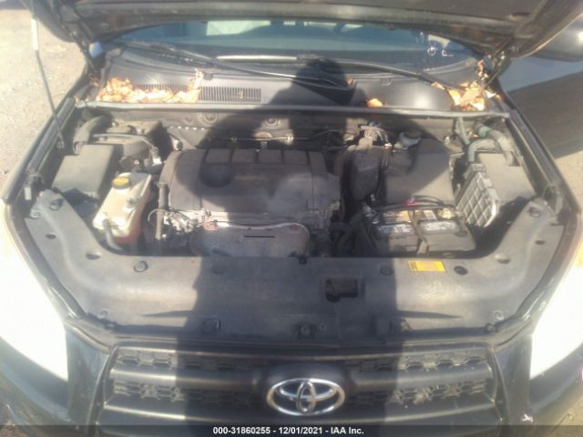 Photo 9 VIN: 2T3BF4DV2CW208157 - TOYOTA RAV4 