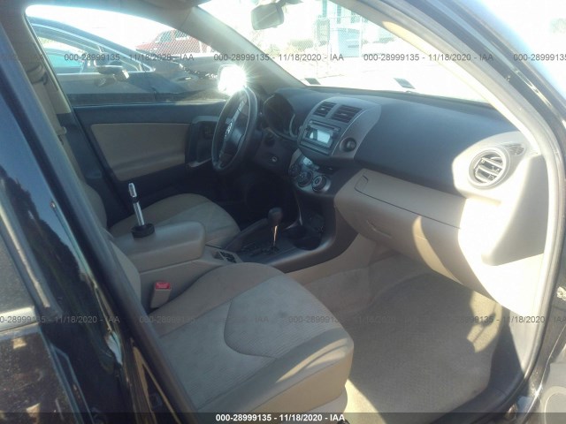 Photo 4 VIN: 2T3BF4DV2CW219515 - TOYOTA RAV4 