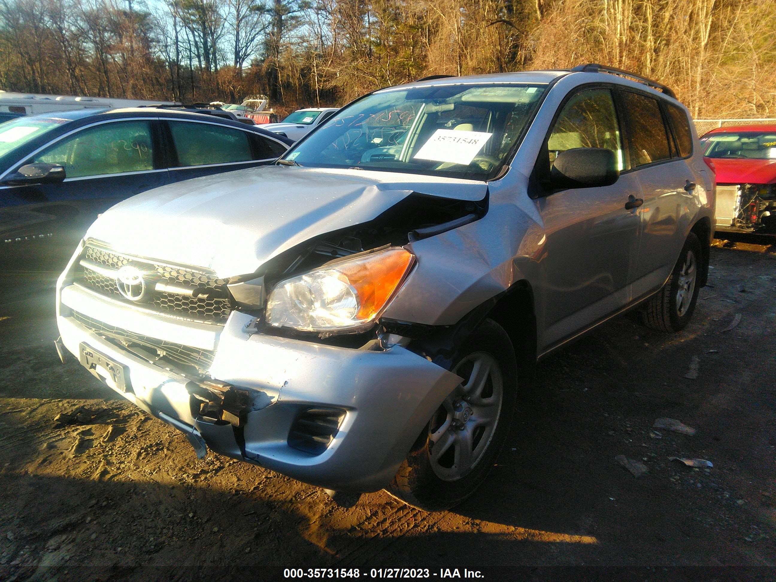 Photo 1 VIN: 2T3BF4DV2CW251025 - TOYOTA RAV 4 