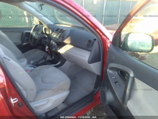 Photo 4 VIN: 2T3BF4DV2CW257391 - TOYOTA RAV4 