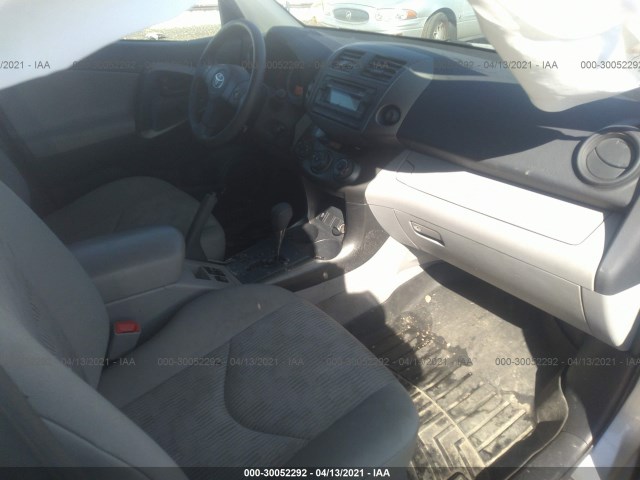 Photo 4 VIN: 2T3BF4DV2CW263370 - TOYOTA RAV4 