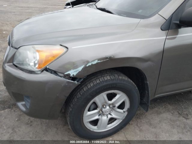 Photo 5 VIN: 2T3BF4DV3AW050845 - TOYOTA RAV4 