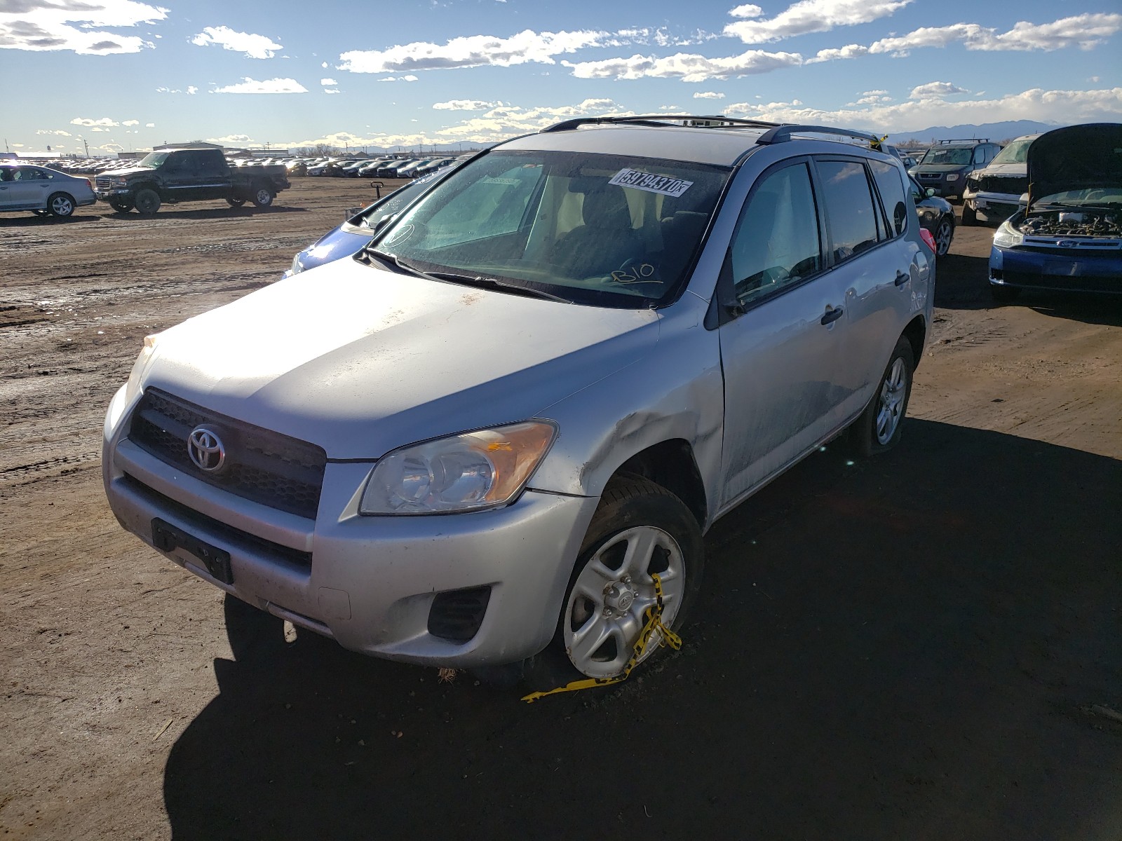 Photo 1 VIN: 2T3BF4DV3BW101391 - TOYOTA RAV4 