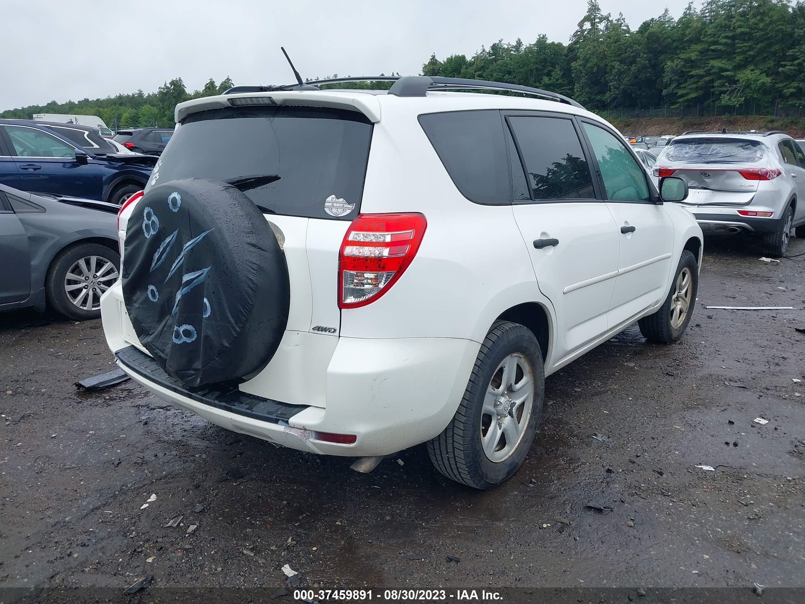 Photo 3 VIN: 2T3BF4DV3BW118949 - TOYOTA RAV 4 