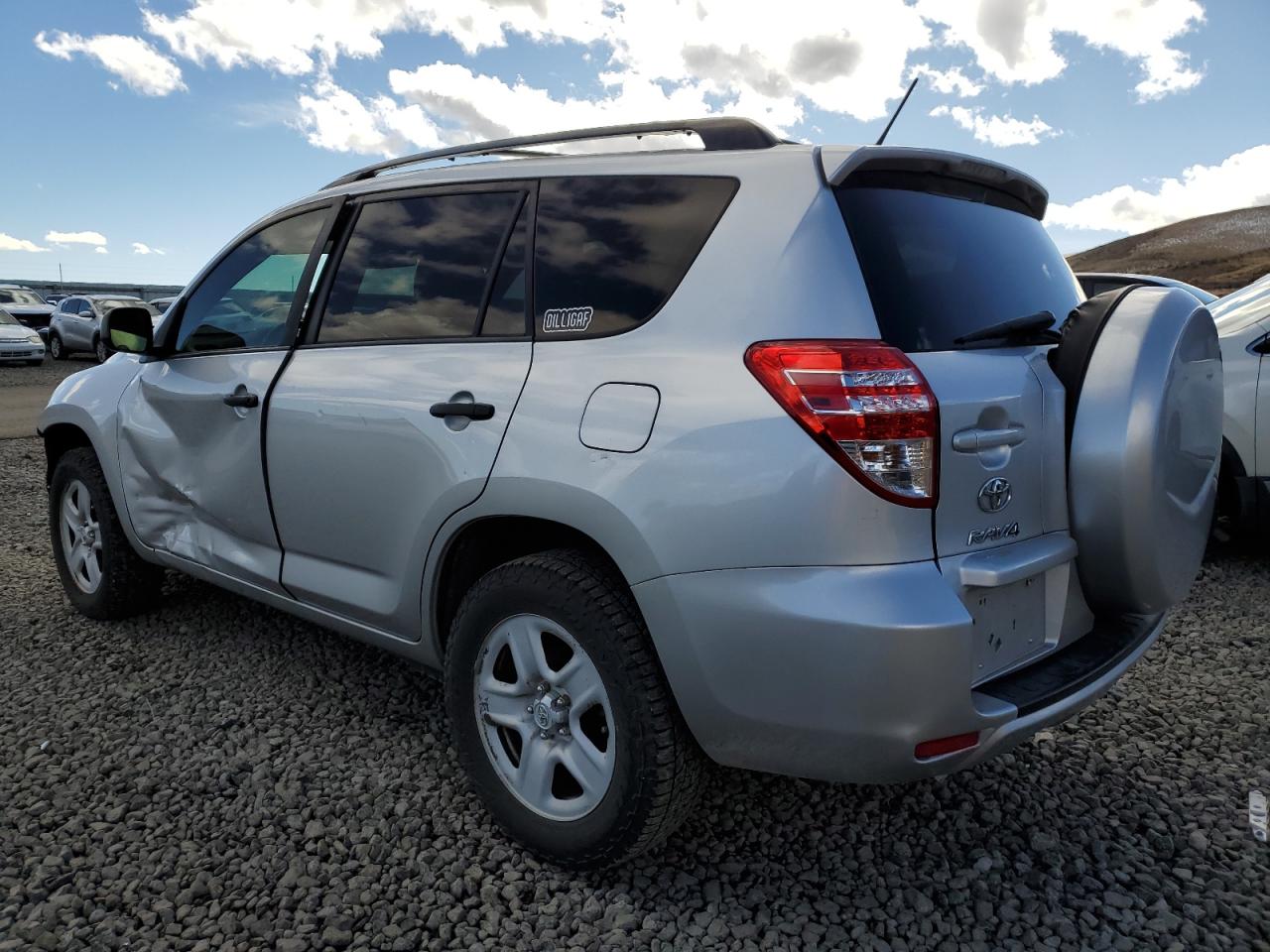 Photo 1 VIN: 2T3BF4DV3BW151823 - TOYOTA RAV 4 