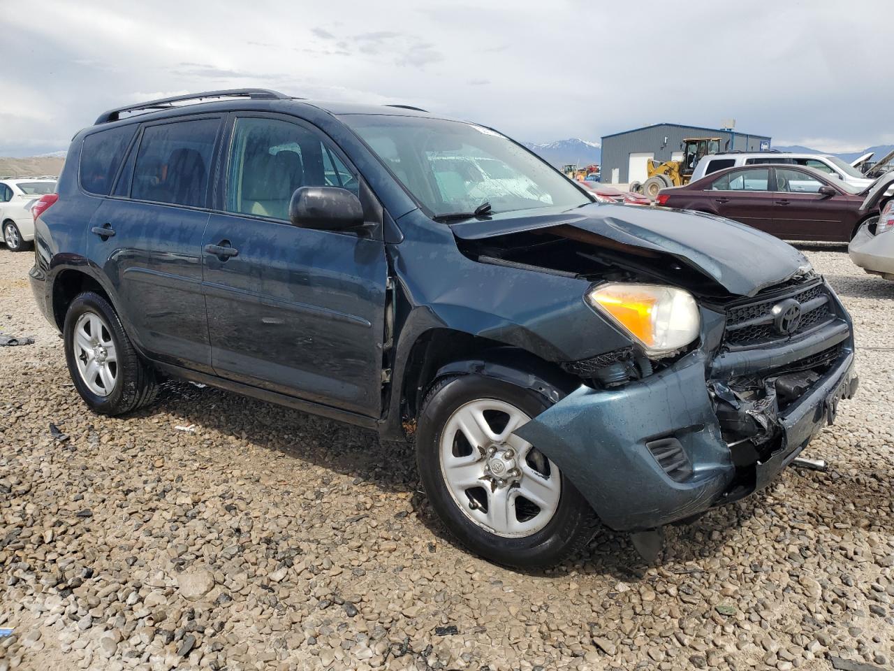 Photo 3 VIN: 2T3BF4DV3BW153040 - TOYOTA RAV 4 