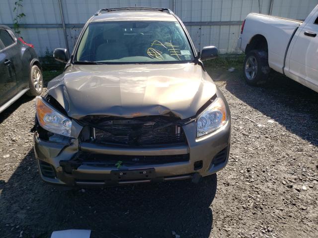 Photo 8 VIN: 2T3BF4DV3CW186962 - TOYOTA RAV4 