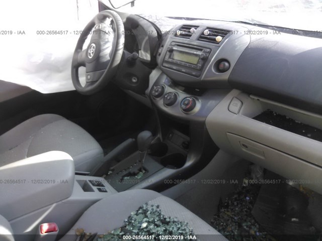 Photo 4 VIN: 2T3BF4DV3CW202545 - TOYOTA RAV4 