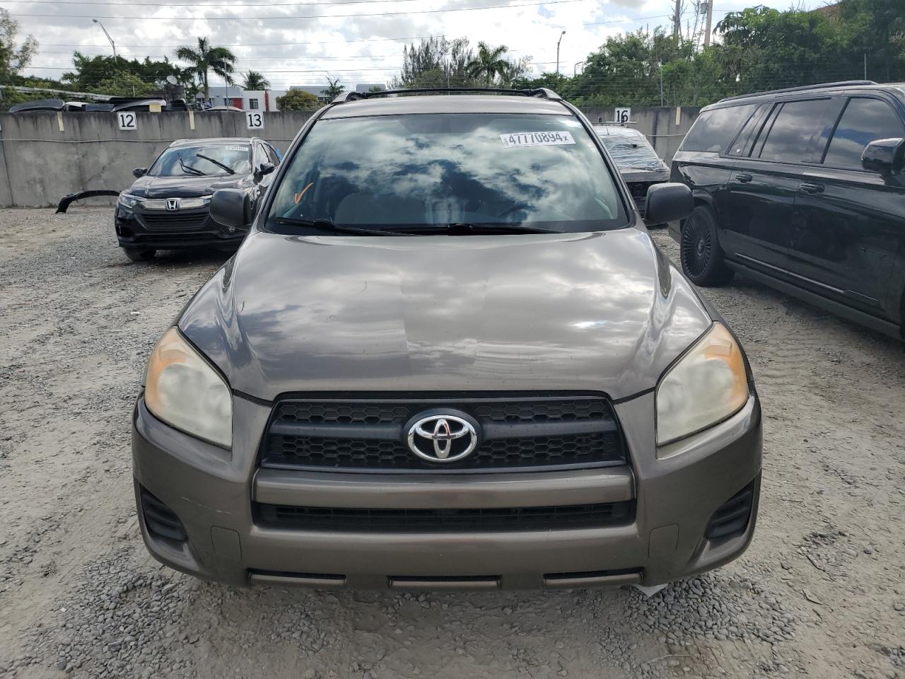 Photo 4 VIN: 2T3BF4DV3CW217207 - TOYOTA RAV 4 