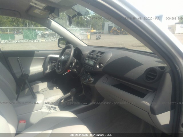 Photo 4 VIN: 2T3BF4DV3CW221595 - TOYOTA RAV4 