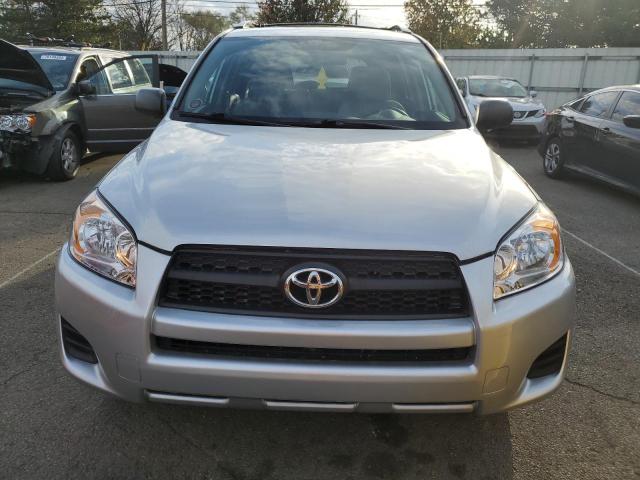 Photo 4 VIN: 2T3BF4DV3CW239868 - TOYOTA RAV4 