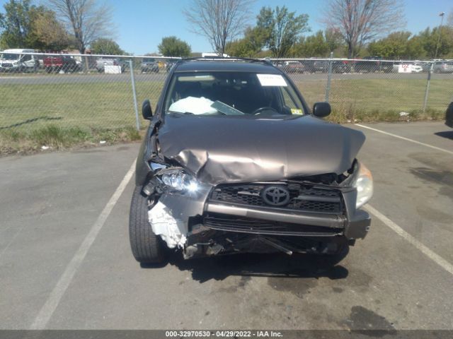 Photo 5 VIN: 2T3BF4DV4AW055200 - TOYOTA RAV4 